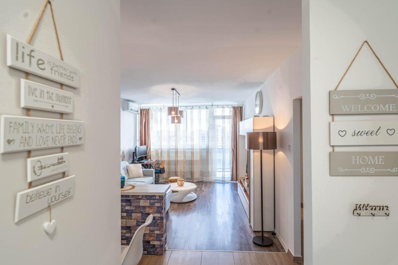 Pastelle Apartment With Own Parking Place Budapest Bagian luar foto