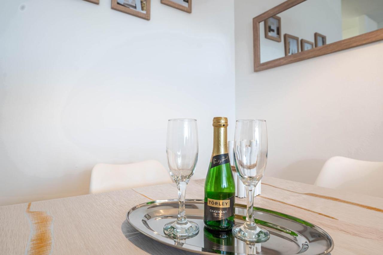 Pastelle Apartment With Own Parking Place Budapest Bagian luar foto