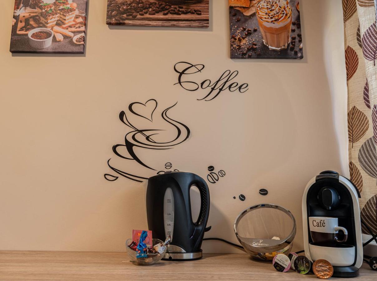 Pastelle Apartment With Own Parking Place Budapest Bagian luar foto